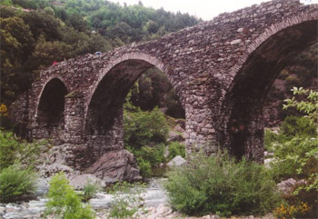 Le Pont de la BROUSSE Le Pont de la BROUSSE